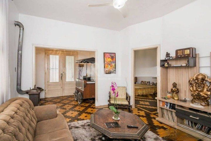 Casa para Venda - 290m², 3 dormitórios, 4 vagas - Santo Antonio — foto 3