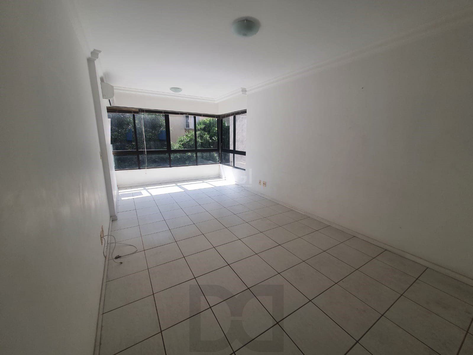 Apartamento para Venda - 90m², 2 dormitórios, 1 vaga - Mont Serrat — foto 3