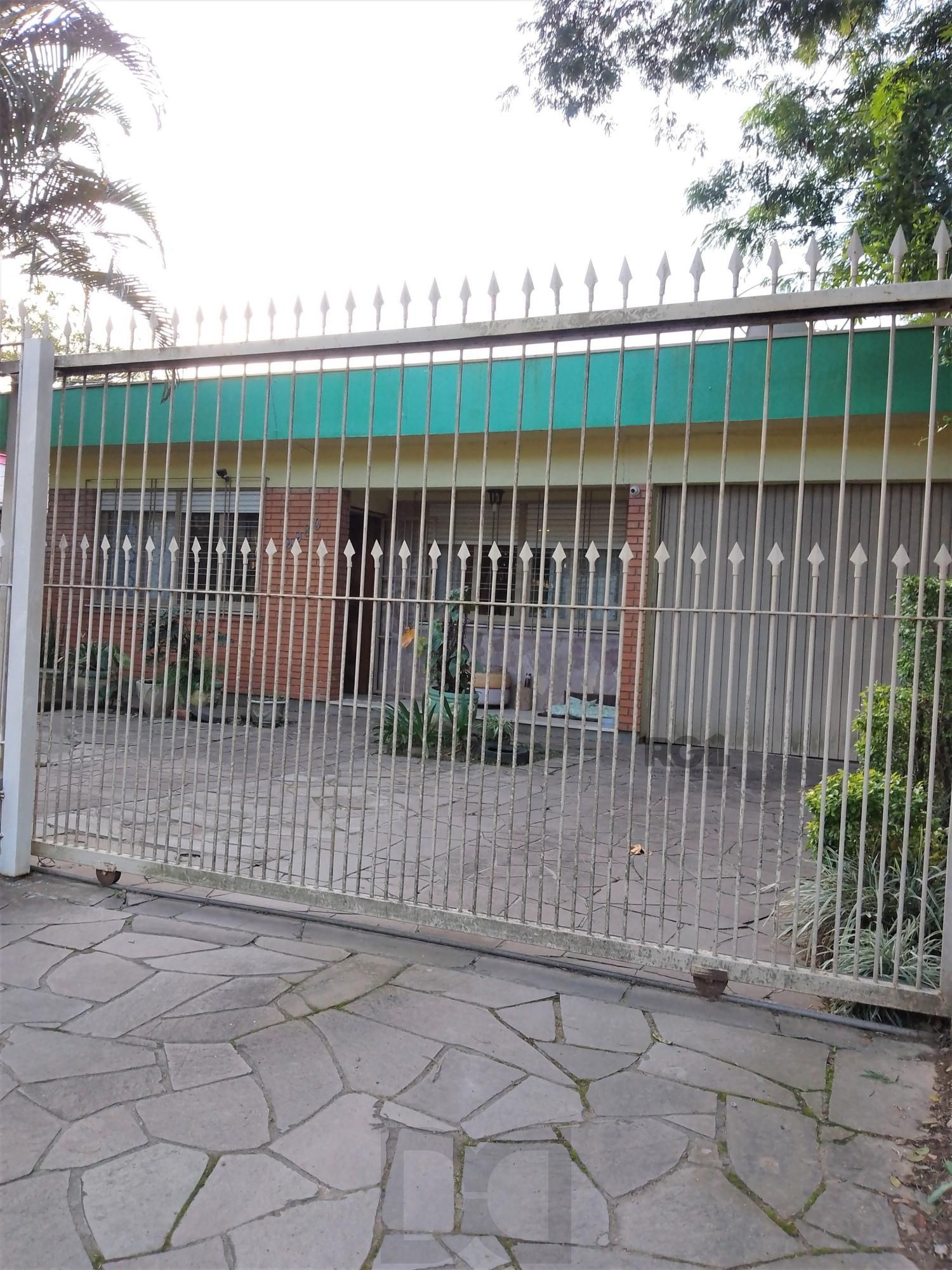 Casa 4 dormitórios, terreno com 1639m² à venda no Morro Santana — foto 1