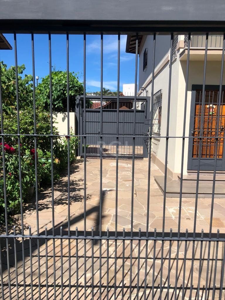 Casa para Venda - 225.91m², 4 dormitórios, sendo 2 suites, 1 vaga - Nonoai — foto 4