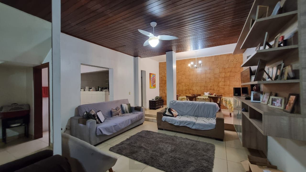 Casa estilo sobrado para venda de 3 dormitórios com 2 vagas de garagem no bairro Cidade Baixa em Porto Alegre/RS. — foto 4