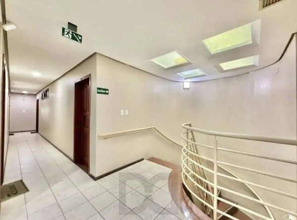 Loja para Venda - 20.94m², 0 dormitórios, Petrópolis — foto 3