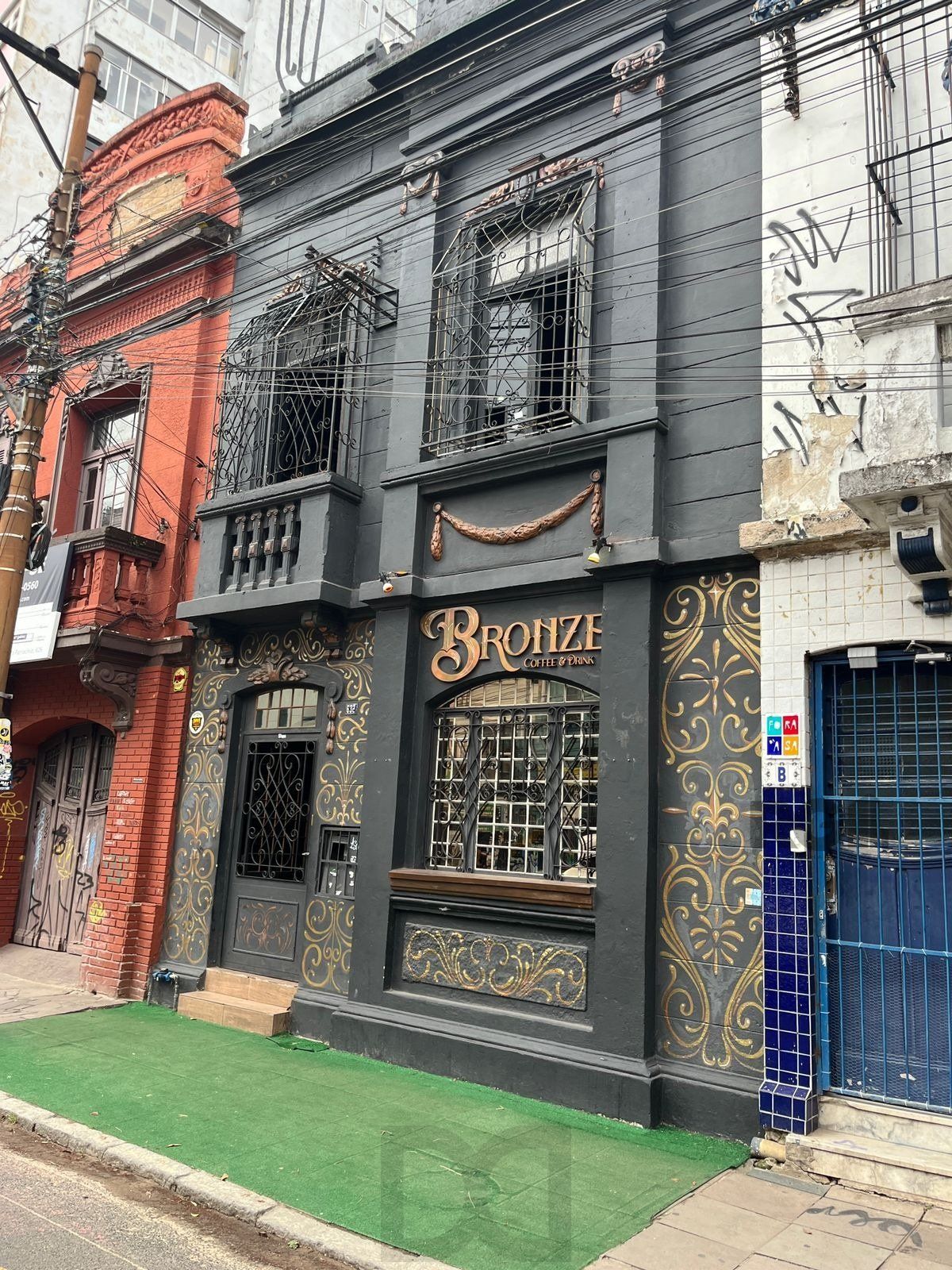 Casa para Venda - 242m², 3 dormitórios, 1 vaga - Cidade Baixa — foto 2