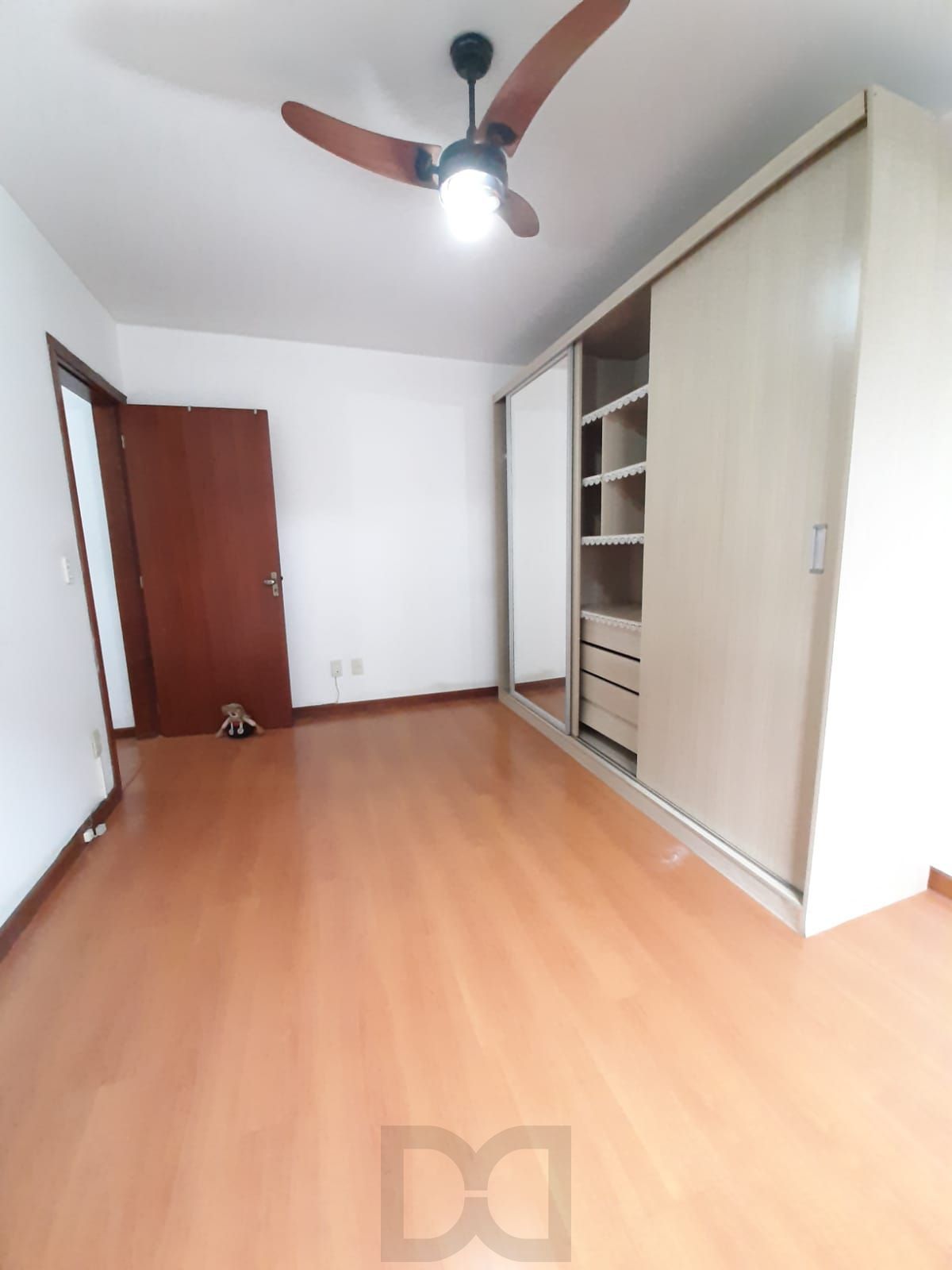 Apartamento de 2 Dormitórios para Vender no Centro Histórico — foto 11