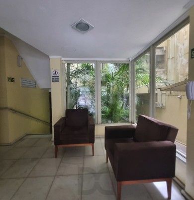 Apartamento de 2 dormitórios, semi mobiliado, ensolarado para venda no bairro Cidade Baixa em Porto Alegre/RS. — foto 27