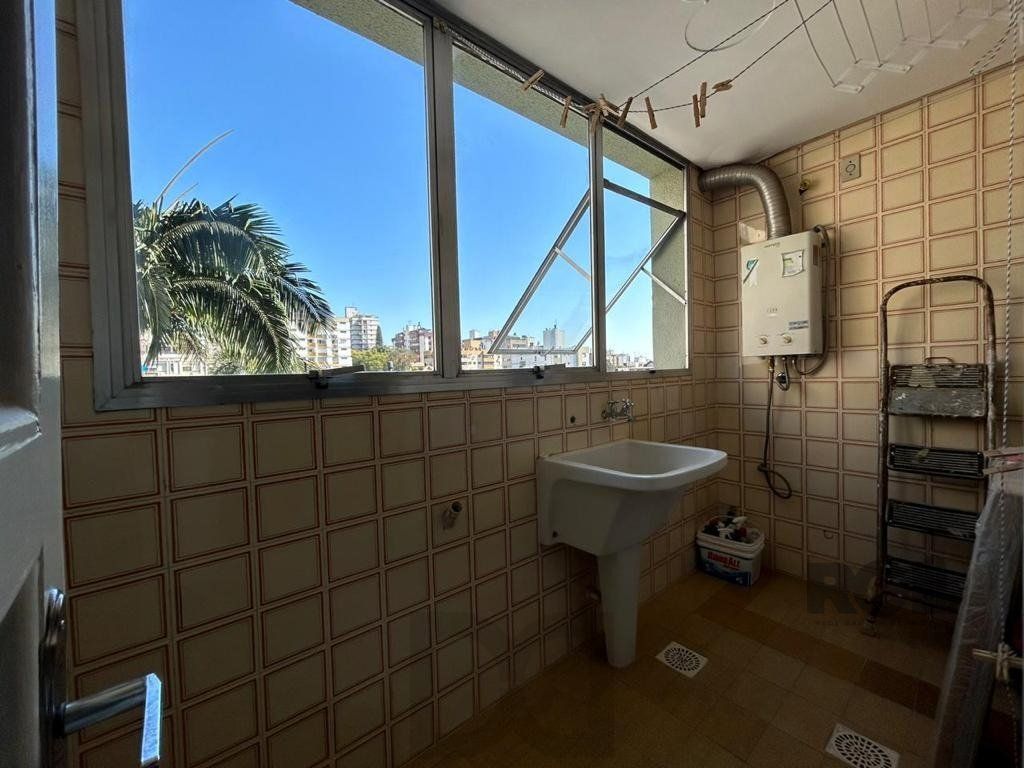 Apartamento de 72m² com 2 dormitórios, no bairro no bairro Mont Serrat. — foto 6