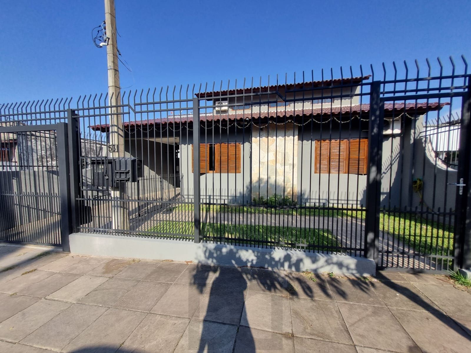 Casa para Venda - 177m², 4 dormitórios, sendo 1 suites, 2 vagas - Partenon — foto 3