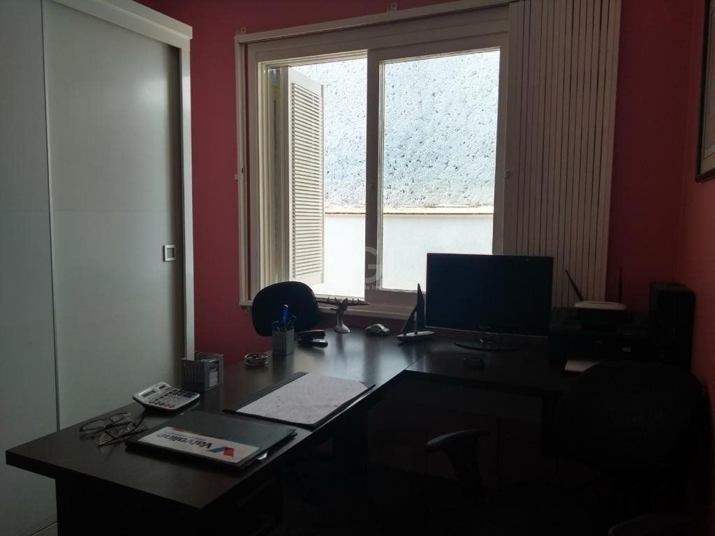Casa para Venda - 249.86m², 3 dormitórios, sendo 1 suites, 4 vagas - Medianeira — foto 18
