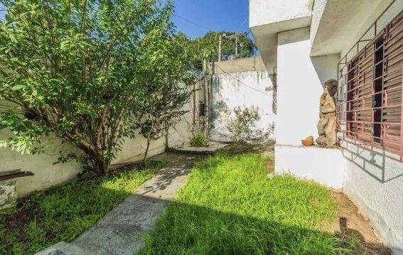 Casa para Venda - 308m², 3 dormitórios, sendo 1 suites, 2 vagas - Coronel Aparício Borges — foto 2