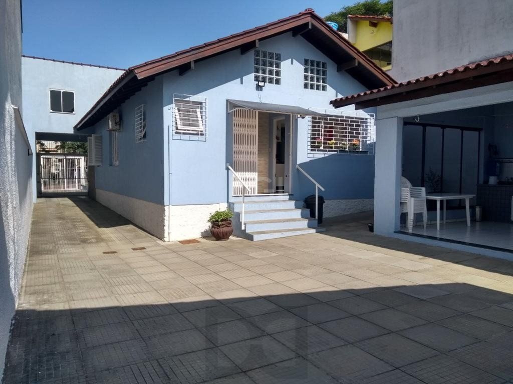 Casa para Venda - 249.86m², 3 dormitórios, sendo 1 suites, 4 vagas - Medianeira — foto 33