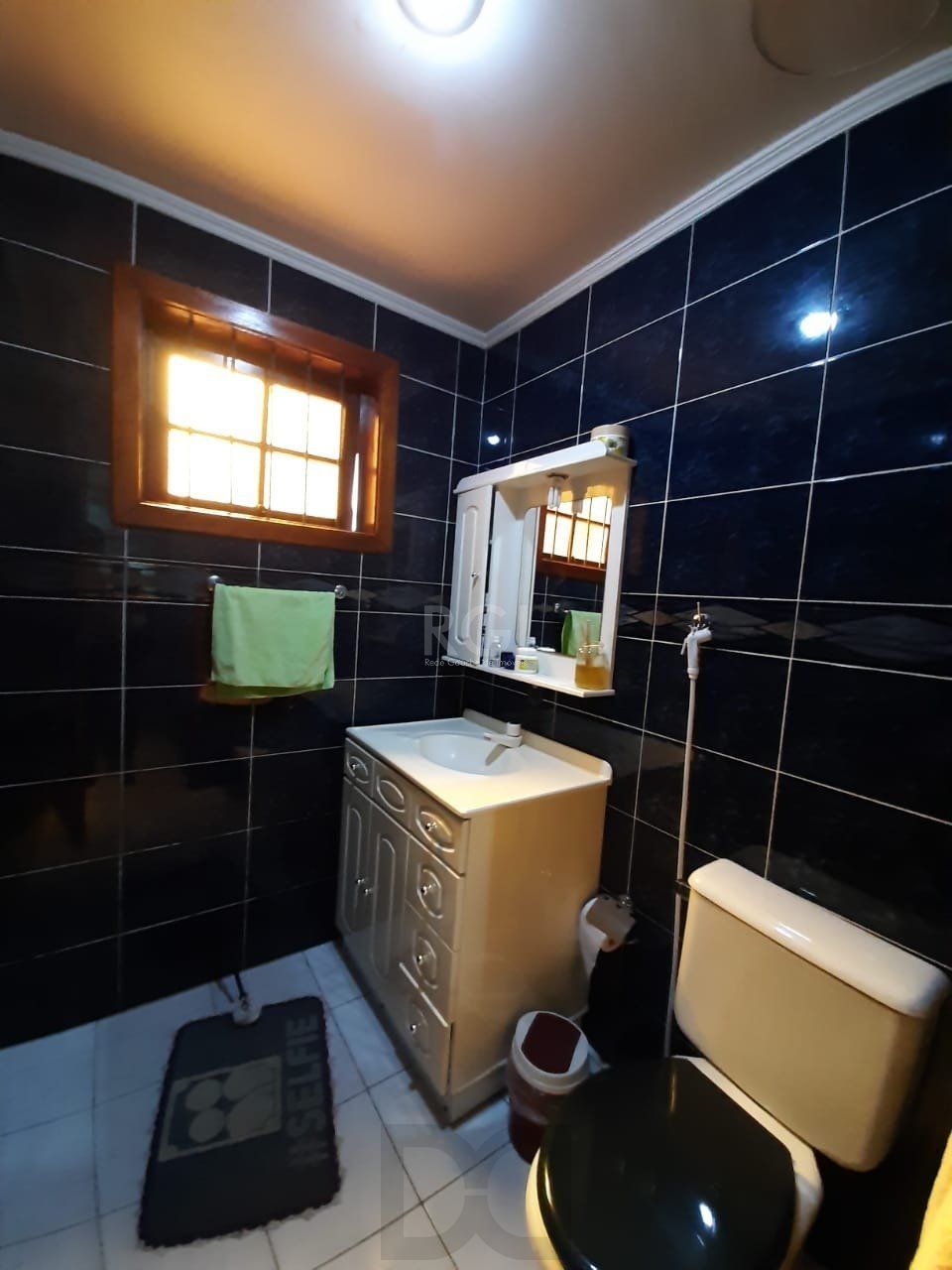 Casa para Venda - 262.02m², 3 dormitórios, sendo 1 suites, 6 vagas - Auxiliadora — foto 4