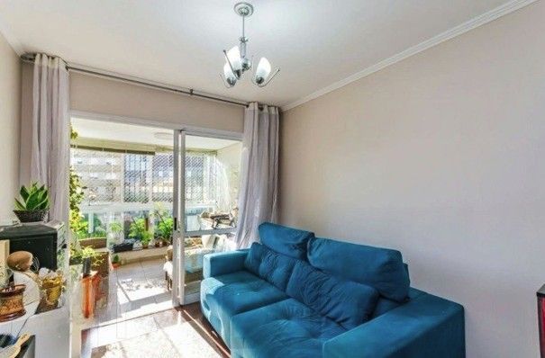 Apartamento de frente com vista panorâmica, sacada,3 dormitórios,1suíte para venda no bairro Centro Histórico em Porto Alegre/RS. — foto 2