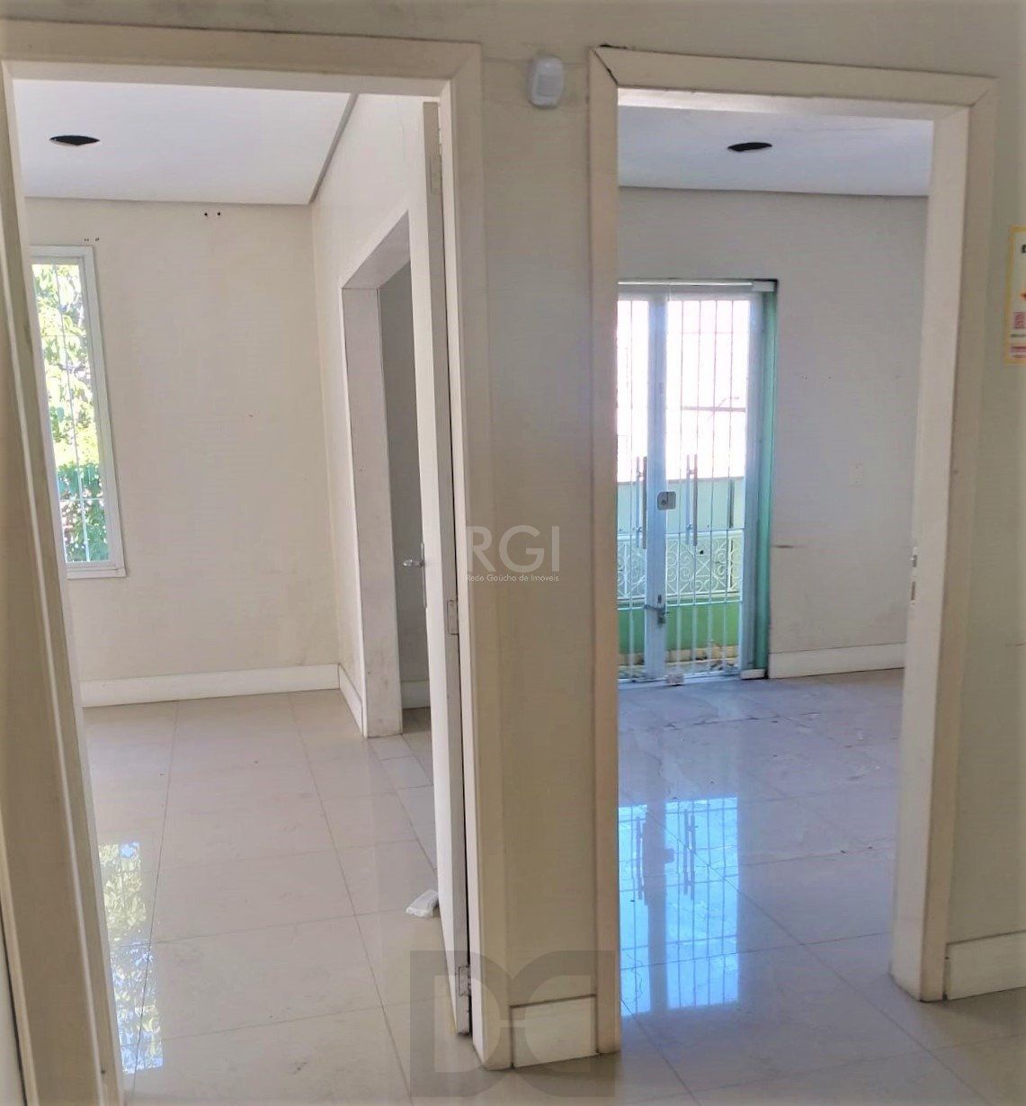 Casa Comercial para Venda - 250m², 0 dormitórios, 10 vagas - Glória — foto 2