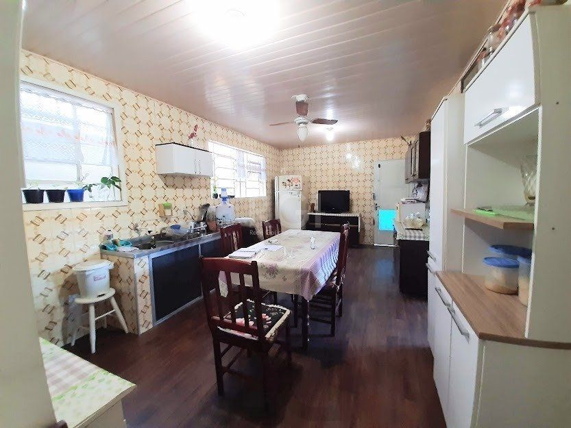 Casa para Venda - 184m², 4 dormitórios, sendo 1 suites, 5 vagas - Cavalhada — foto 7