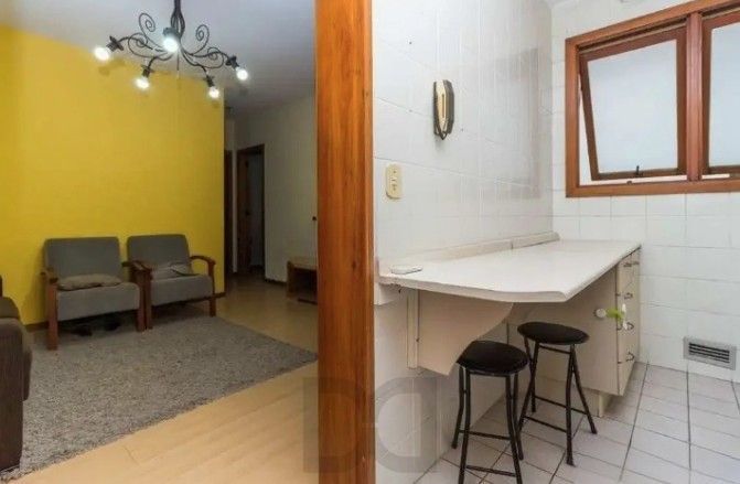 Apartamento para Venda - 53m², 2 dormitórios, 1 vaga - Petrópolis — foto 2