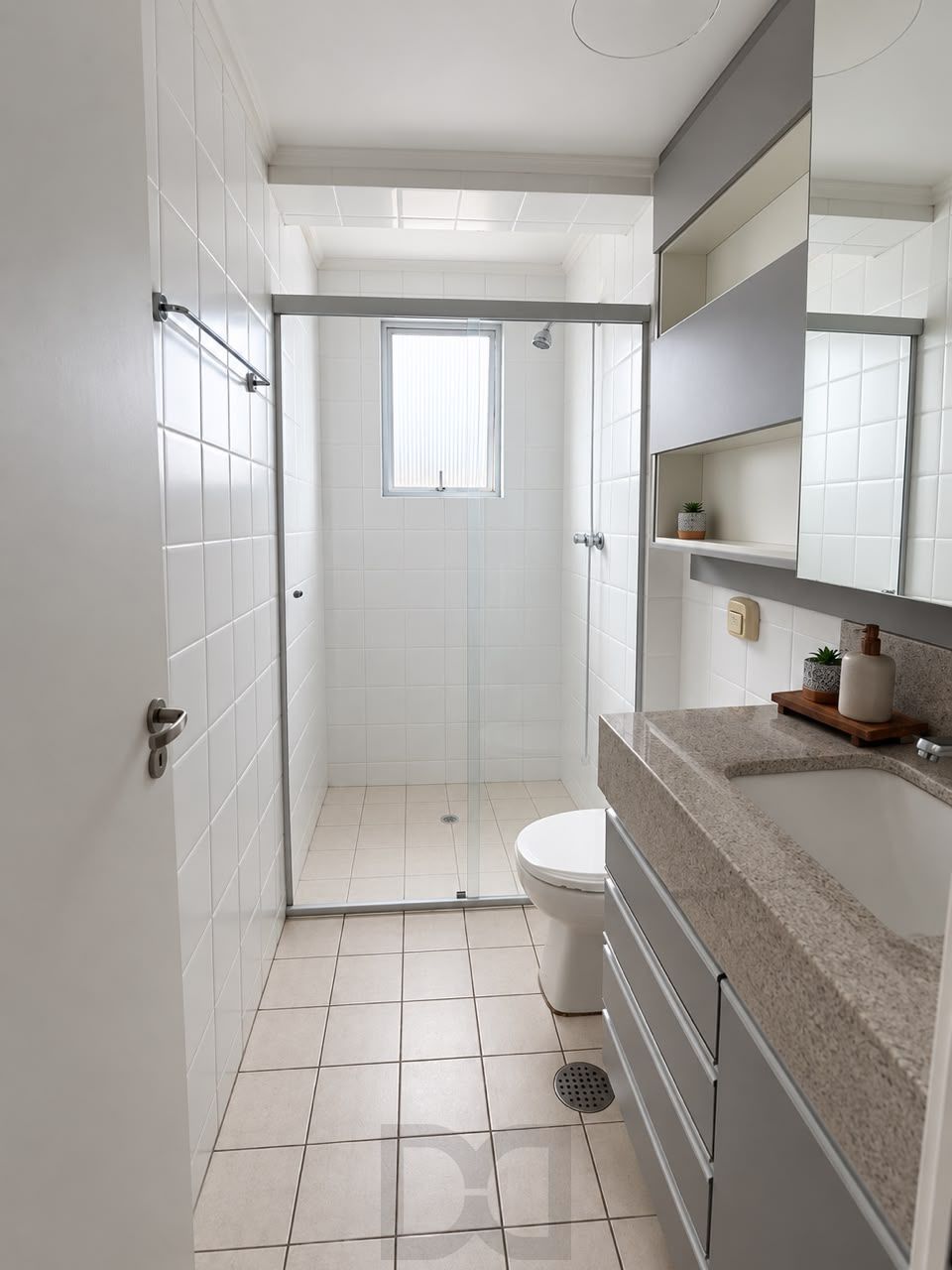 Apartamento de 2 dormitórios semi mobiliado com vaga no Bairro Santana — foto 24