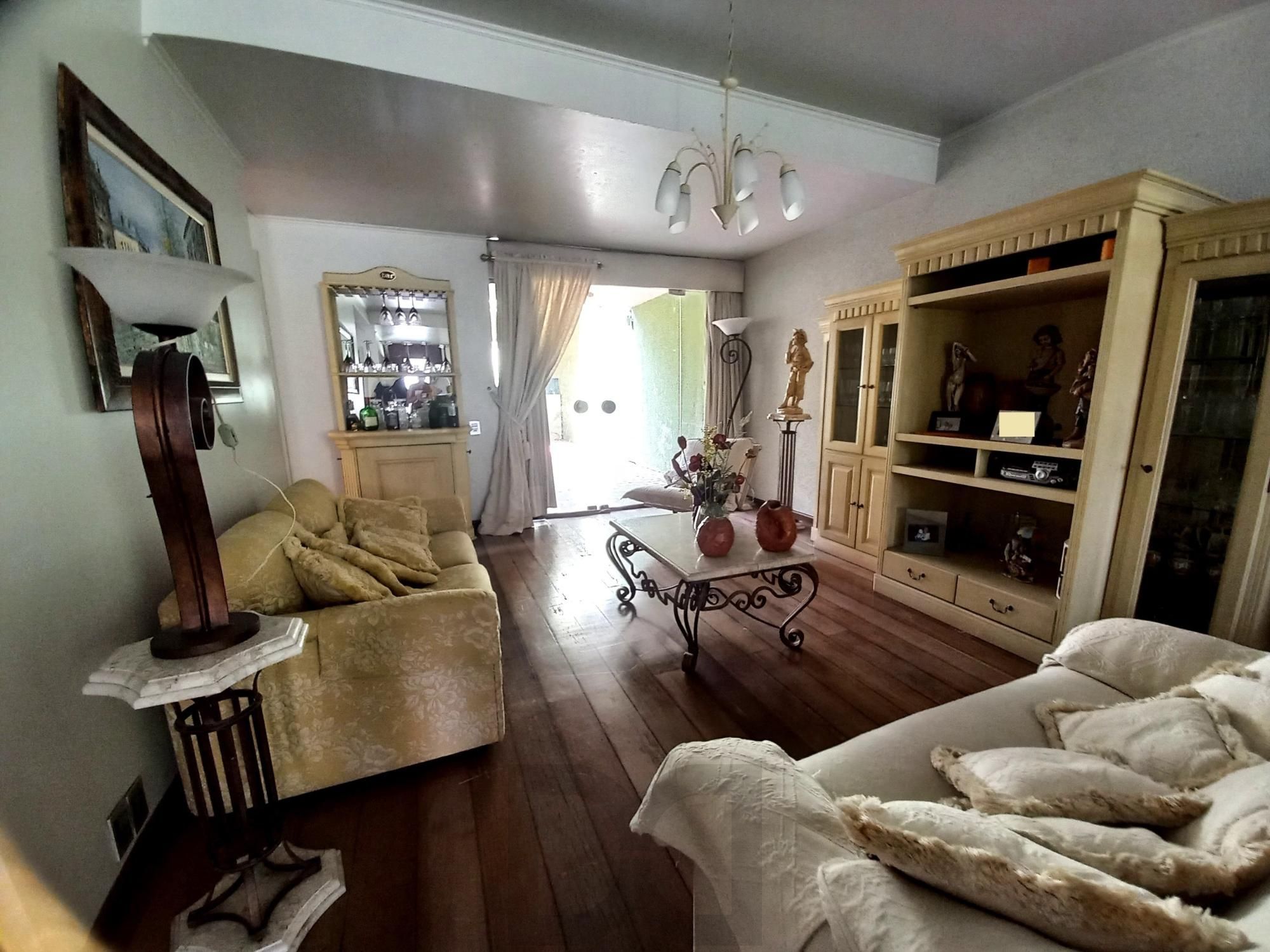 Casa para Venda - 300m², 4 dormitórios, sendo 1 suites, 2 vagas - Santana — foto 2