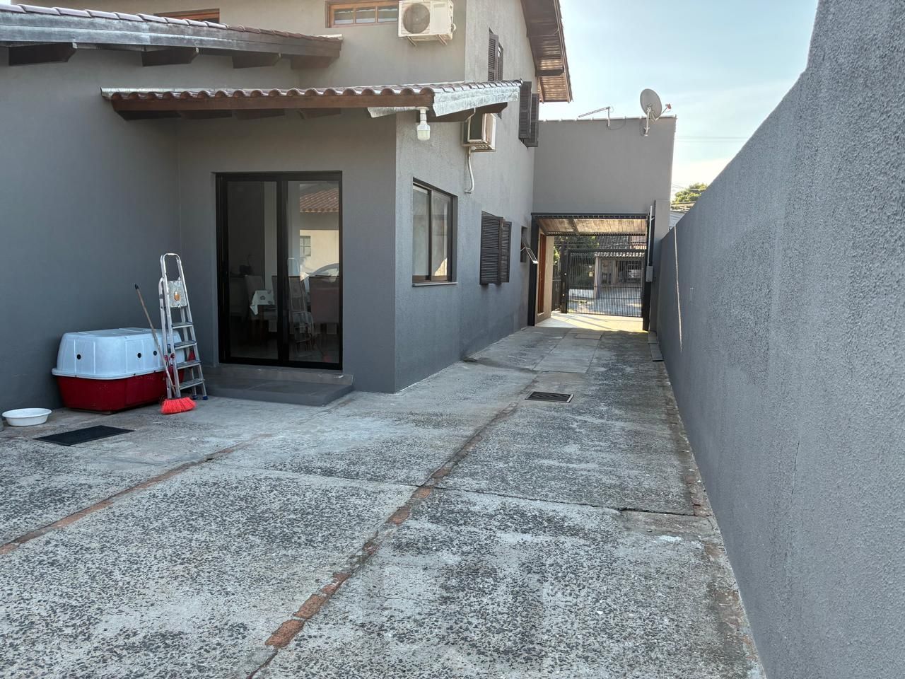 Casa para Venda - 177m², 4 dormitórios, sendo 1 suites, 2 vagas - Partenon — foto 6