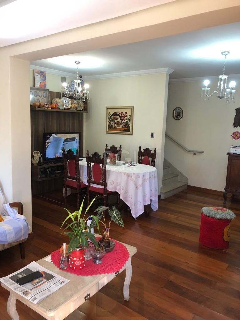 Casa para Venda - 225.91m², 4 dormitórios, sendo 2 suites, 1 vaga - Nonoai — foto 7