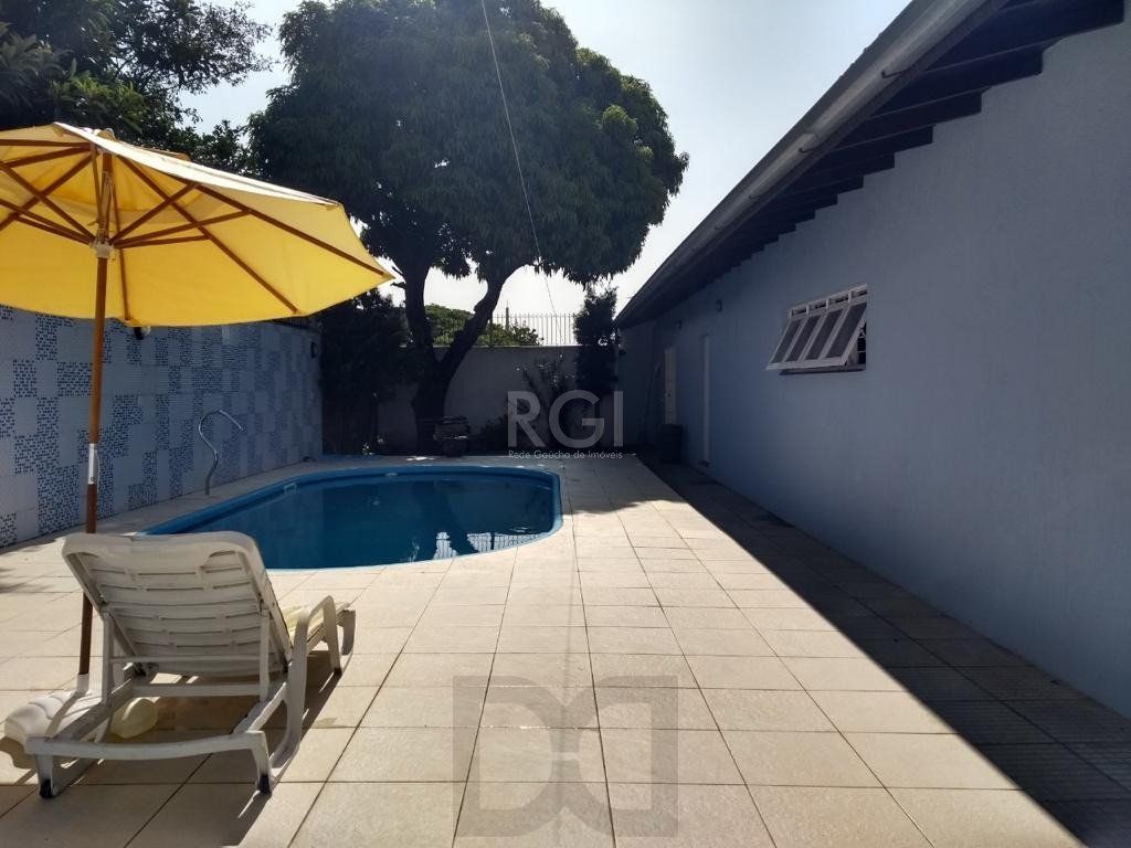Casa para Venda - 249.86m², 3 dormitórios, sendo 1 suites, 4 vagas - Medianeira — foto 42