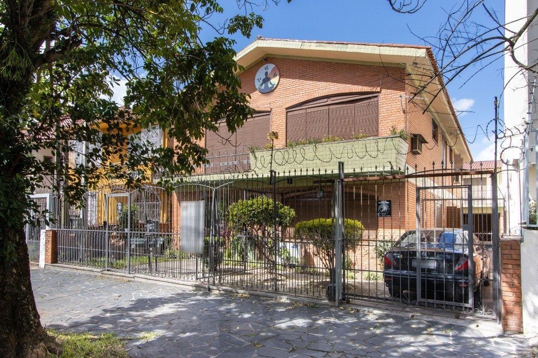 Casa com 07 dormitórios, no bairro Santana, à venda — foto 1