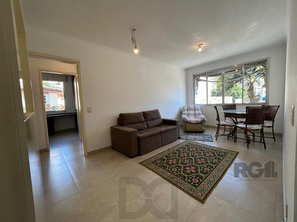 Apartamento de 72m² com 2 dormitórios, no bairro no bairro Mont Serrat. — foto 2