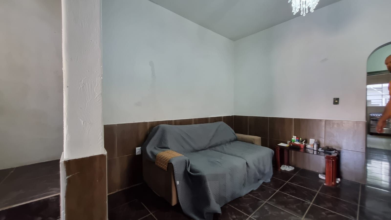 Casa Residencial de 2 pisos com 3 dormitórios , 2 banheiros + 1anexo com 2 aptos JKs , construído nos fundos do terreno no bairro Cidade Baixa/Azenha em Porto Alegre/RS. — foto 20