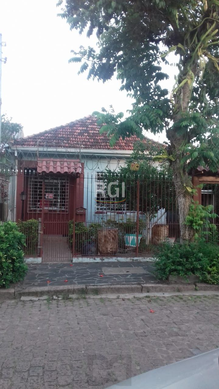 Casa para Venda - 70m², 2 dormitórios, 2 vagas - Partenon — foto 1