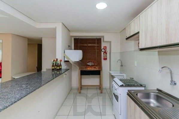 Apartamento de frente com vista panorâmica, sacada,3 dormitórios,1suíte para venda no bairro Centro Histórico em Porto Alegre/RS. — foto 33