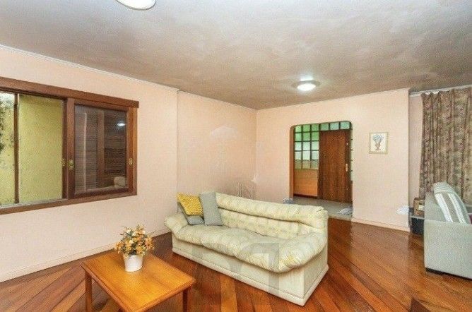 Casa com 2 dormitórios ,sendo 1 suíte para venda no bairro Tristeza em Porto Alegre/RS. — foto 3