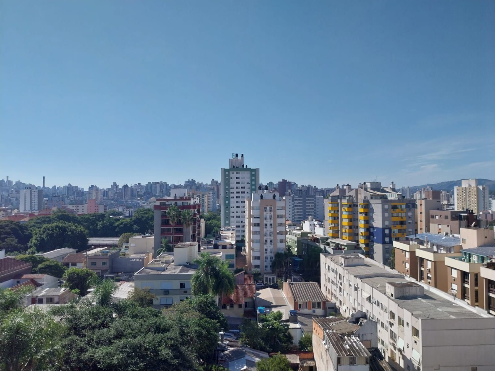 Apartamento de 2 dormitórios com vaga de garagem e sacada no Bairro Santana — foto 30