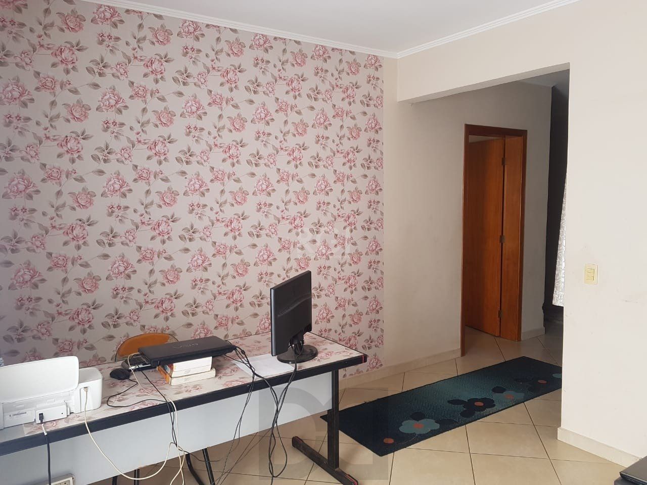 Casa para Venda - 300m², 4 dormitórios, sendo 1 suites, 2 vagas - Glória — foto 32