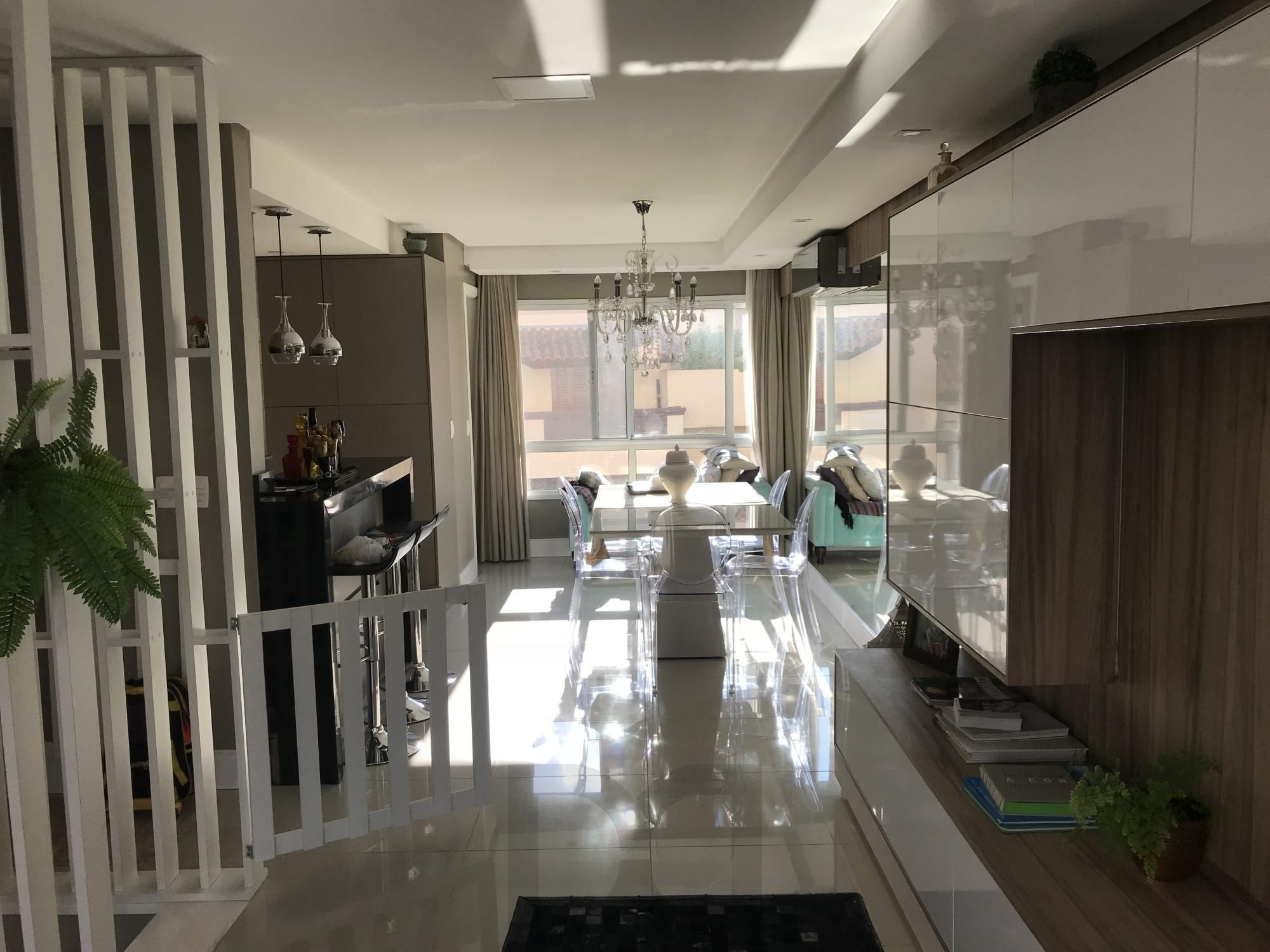 Casa Condominio para Venda - 230.51m², 4 dormitórios, sendo 1 suites, 3 vagas - Pedra Redonda — foto 2