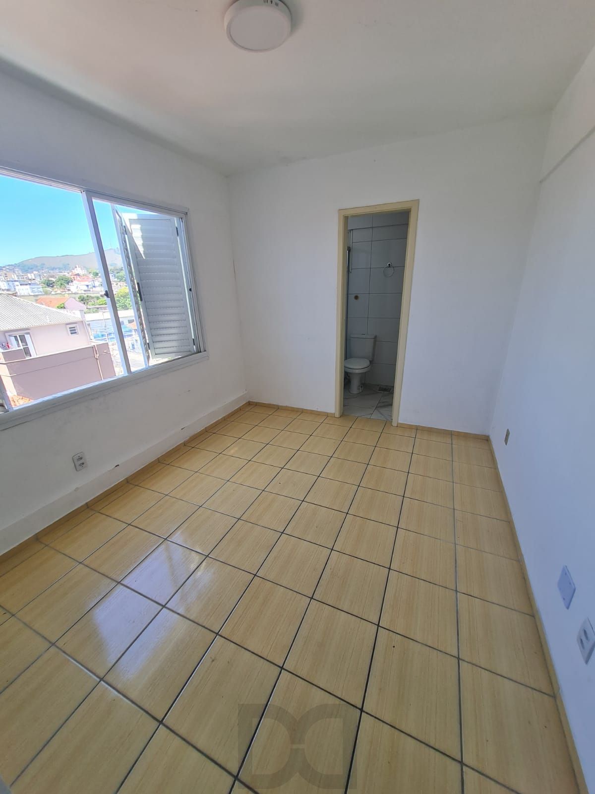 APTO DESOCUPADO 1 DORMITÓRIO COM BOX — foto 14