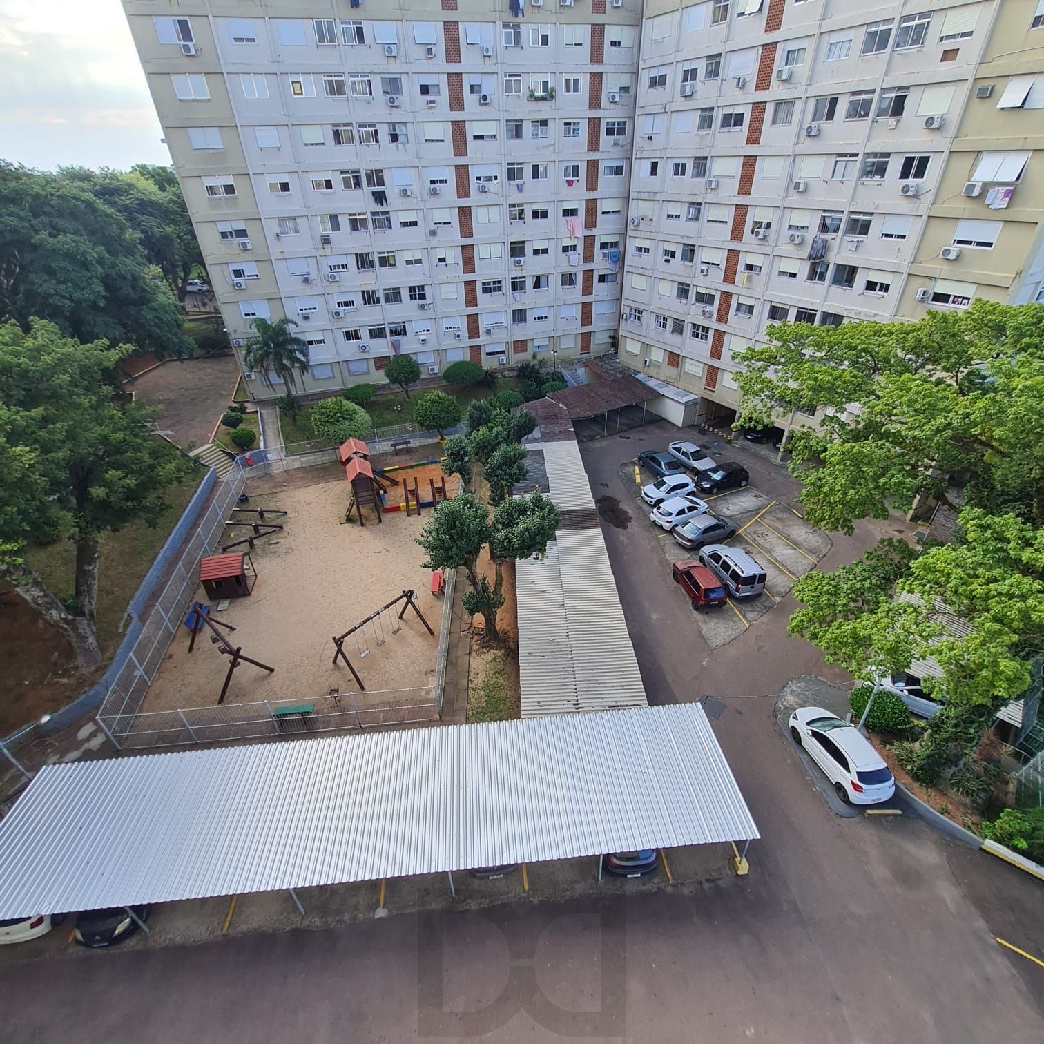 ESTACIONAMENTO COLETIVO