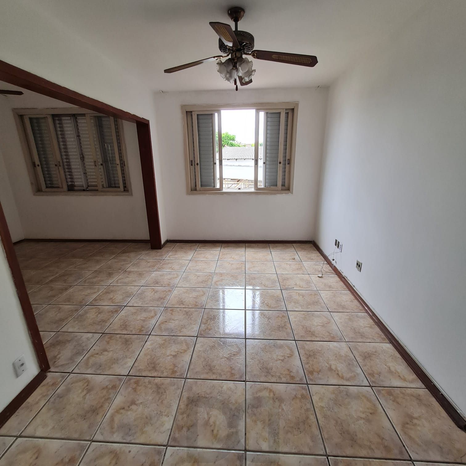 APTO 2 DORMITÓRIOS COM DEPENDÊNCIA EMPREGADA — foto 8