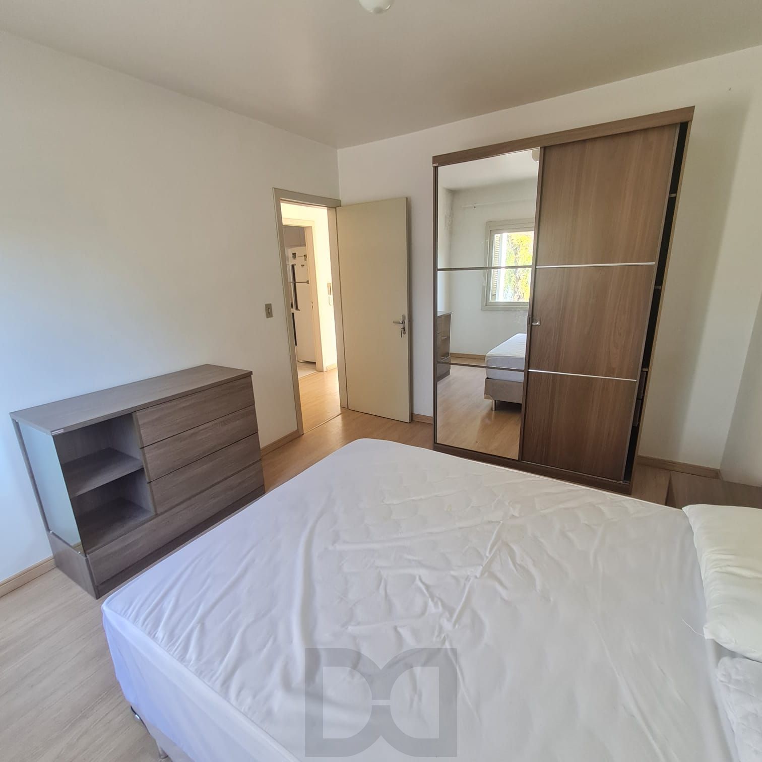 QUARTO CASAL