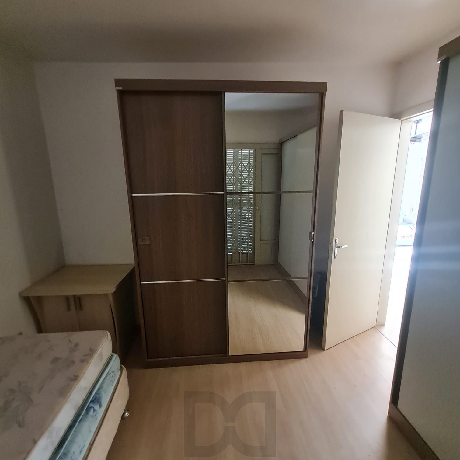 QUARTO SOLTEIRO