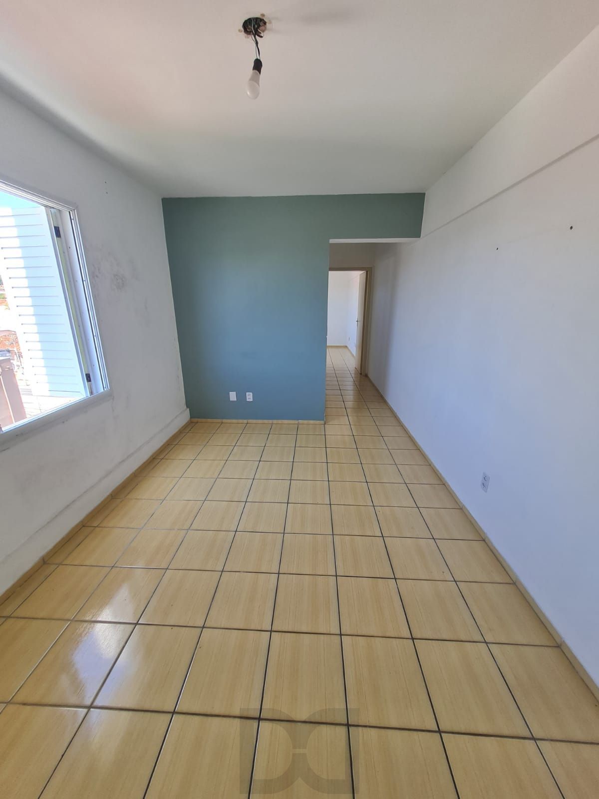 APTO DESOCUPADO 1 DORMITÓRIO COM BOX — foto 9