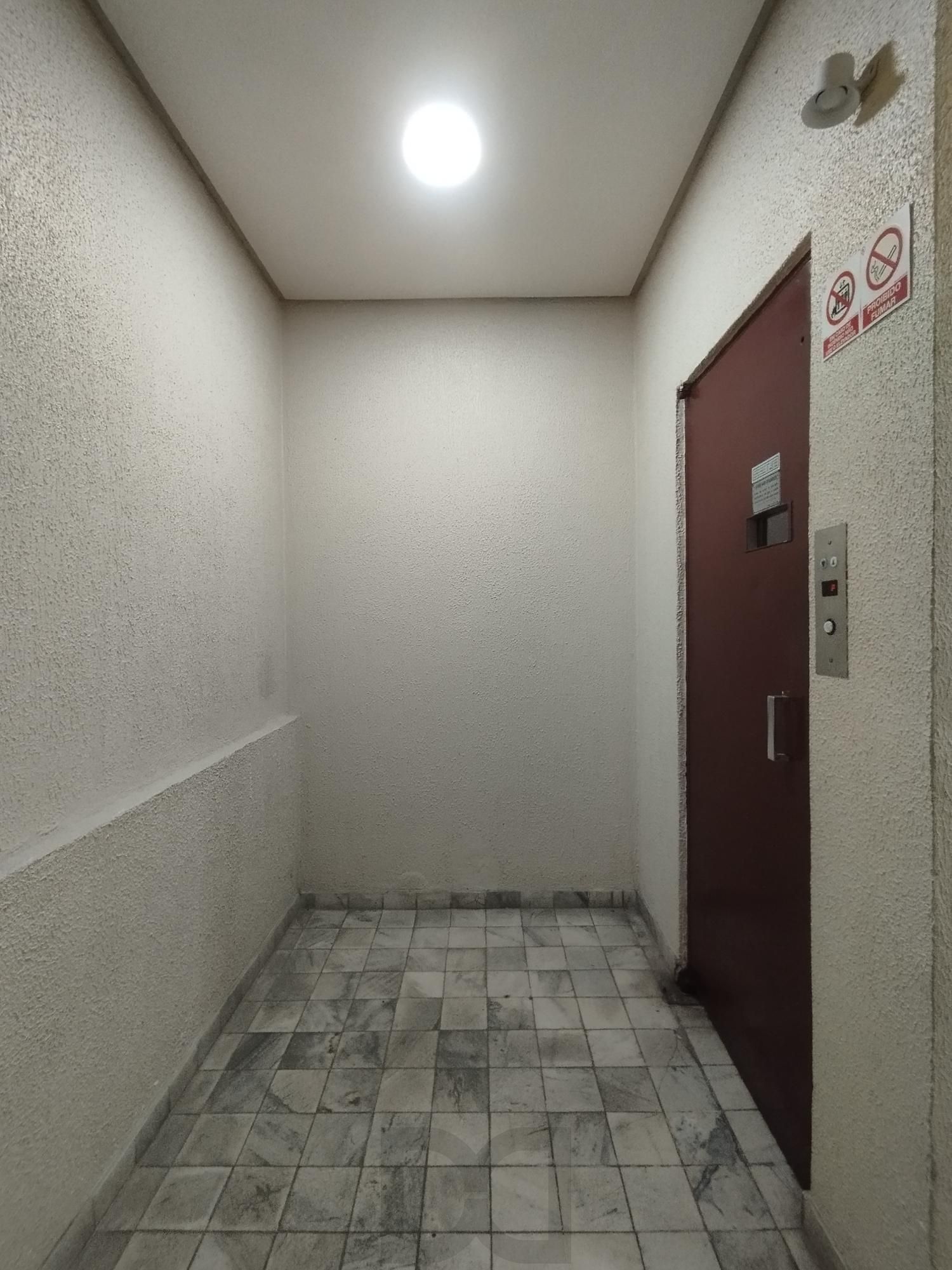 APTO DESOCUPADO 1 DORMITÓRIO COM BOX — foto 7