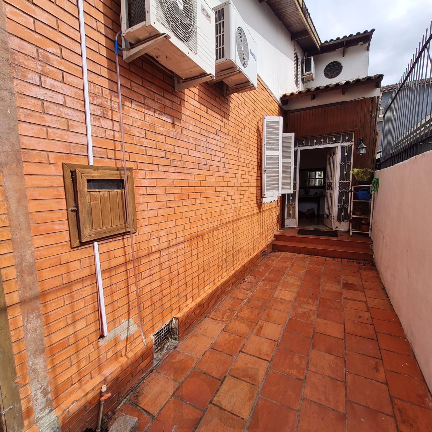 CASA ALVENARIA PRÓXIMO PARTENON TÊNIS CLUBE — foto 2