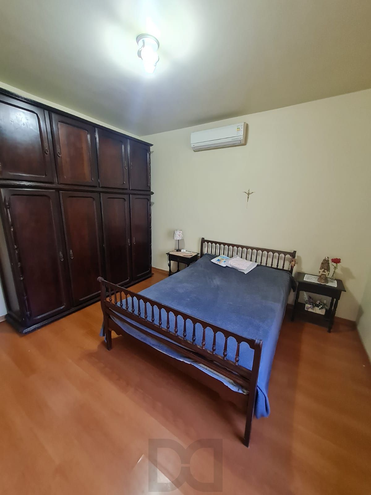 QUARTO CASAL