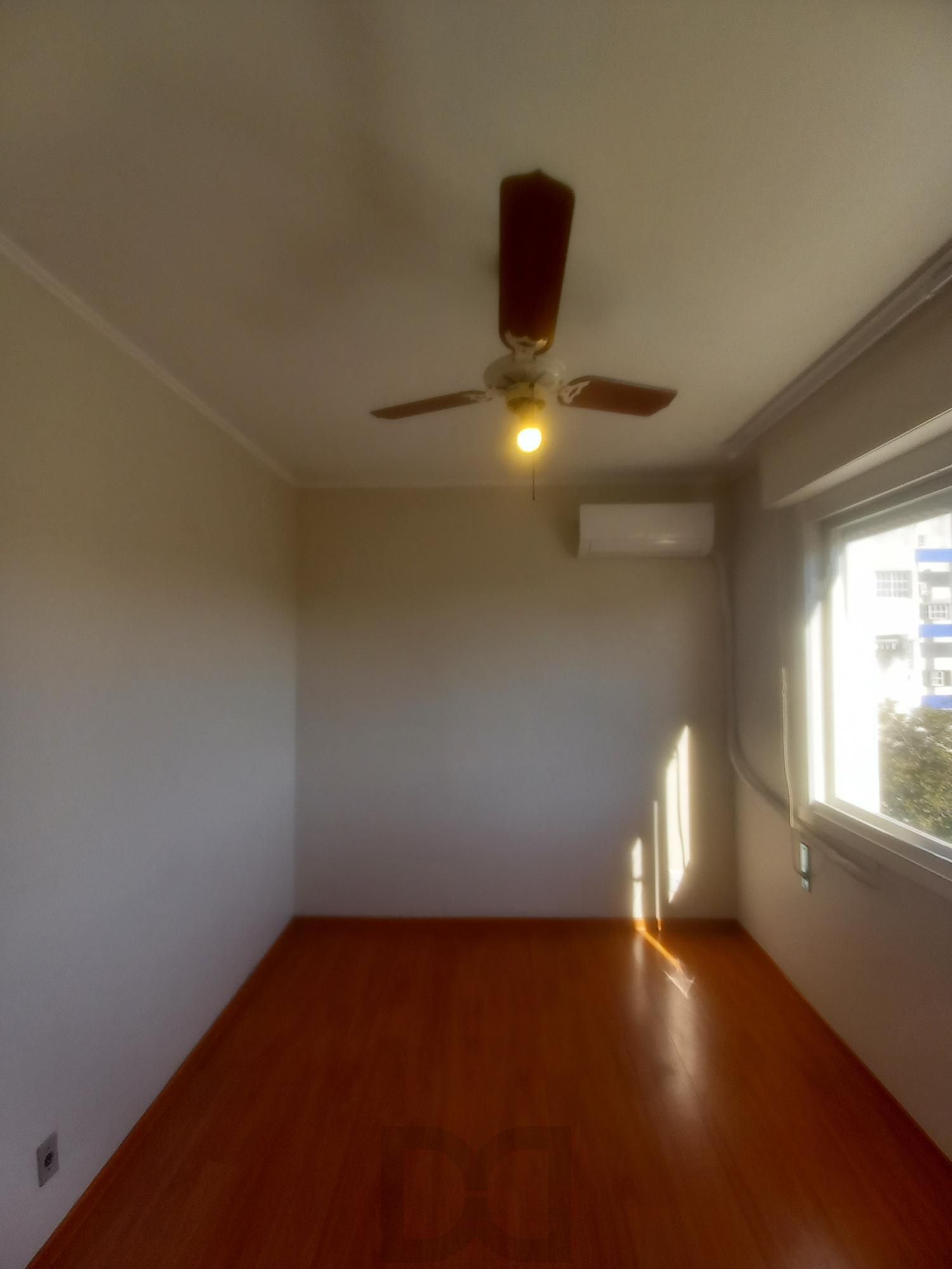 APTO DESOCUPADO COM VAGA GARAGEM — foto 22