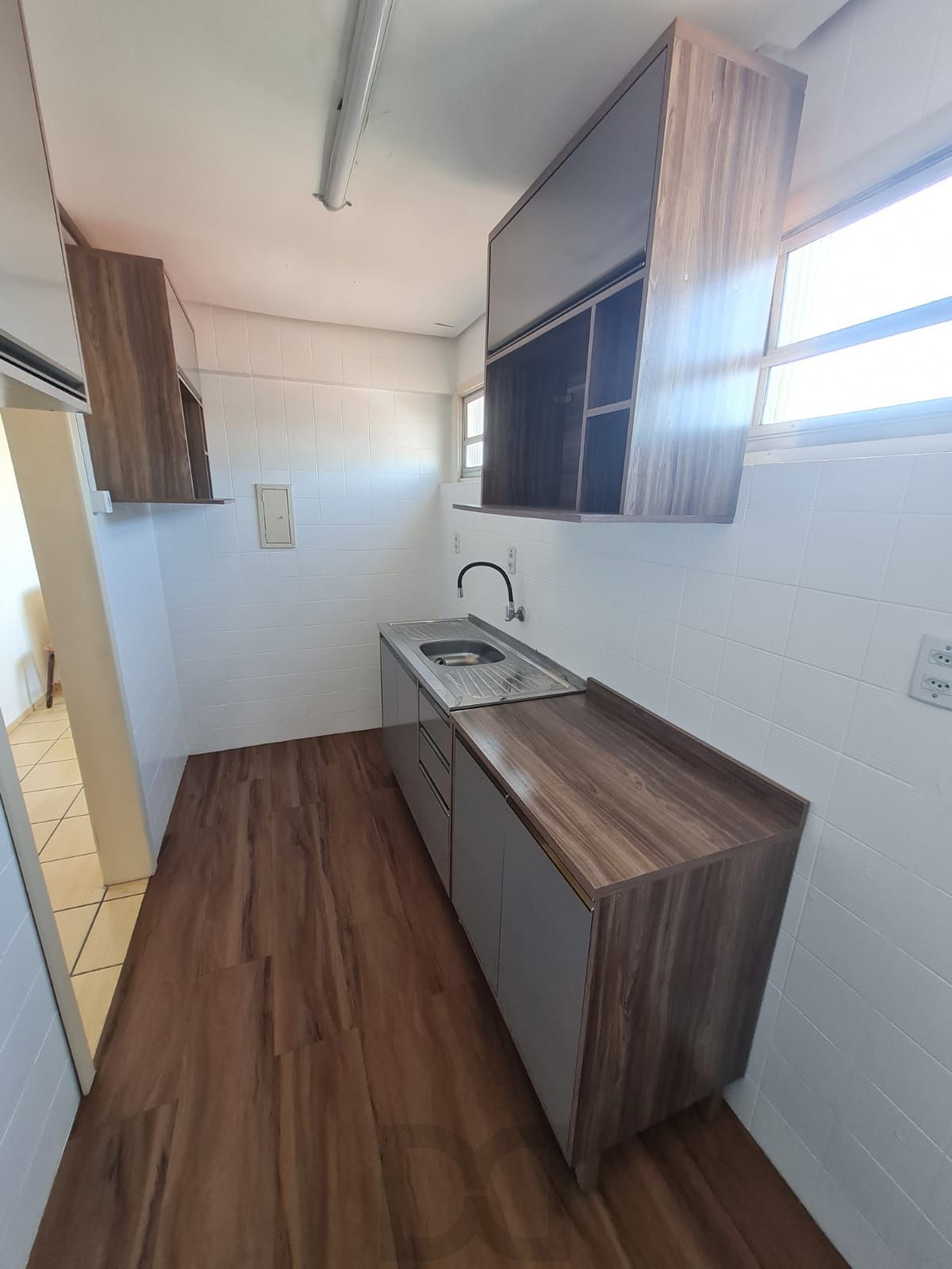 APTO DESOCUPADO 1 DORMITÓRIO COM BOX — foto 11