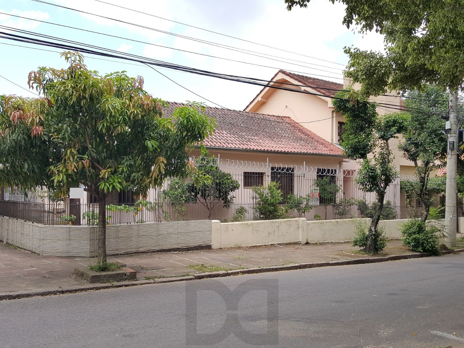 CASA PRÓXIMO PUC/RS E TERCEIRA PERIMETRAL — foto 3