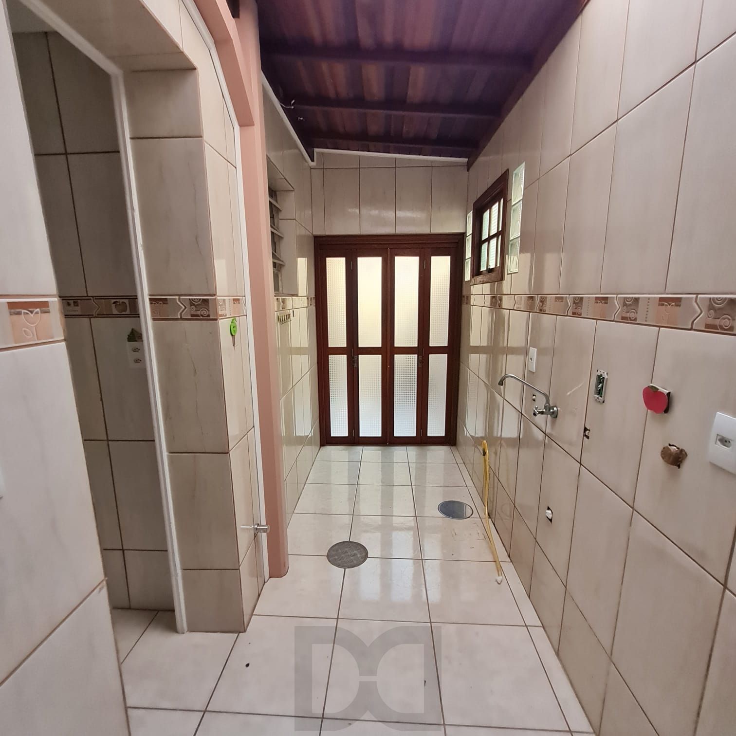 APTO TÉRREO COM PÁTIO — foto 11
