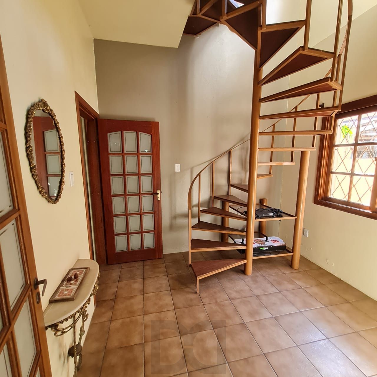 Casa 4 dormitórios no bairro Medianeira — foto 33