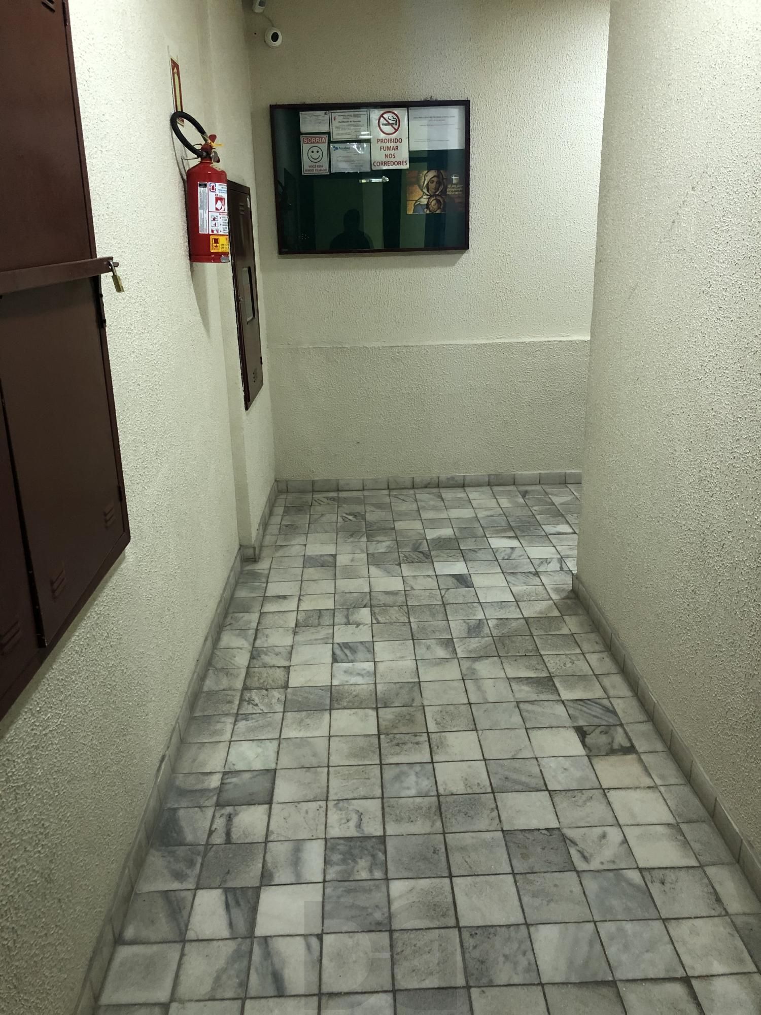 APTO DESOCUPADO 1 DORMITÓRIO COM BOX — foto 6