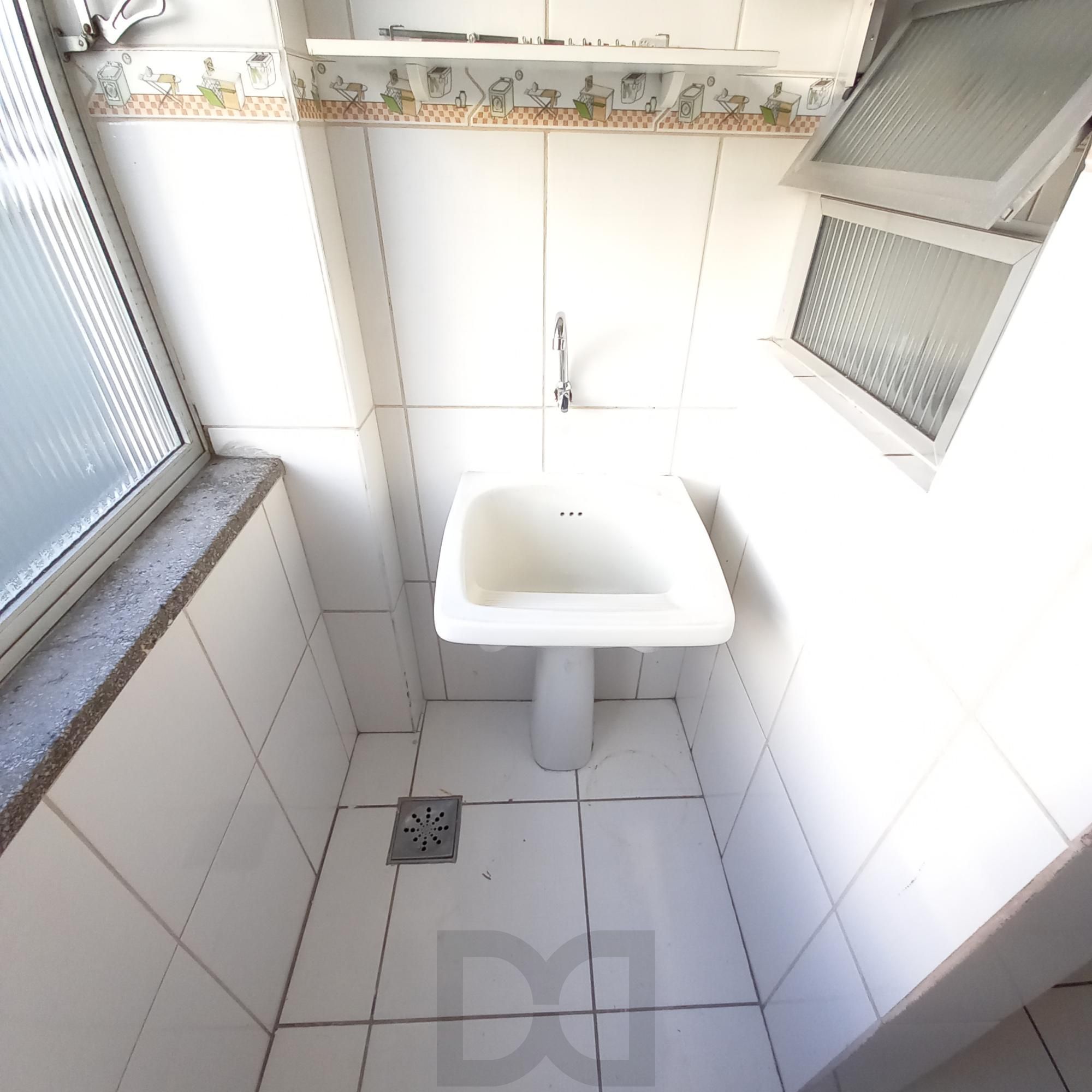 ÁREA SERVIÇO