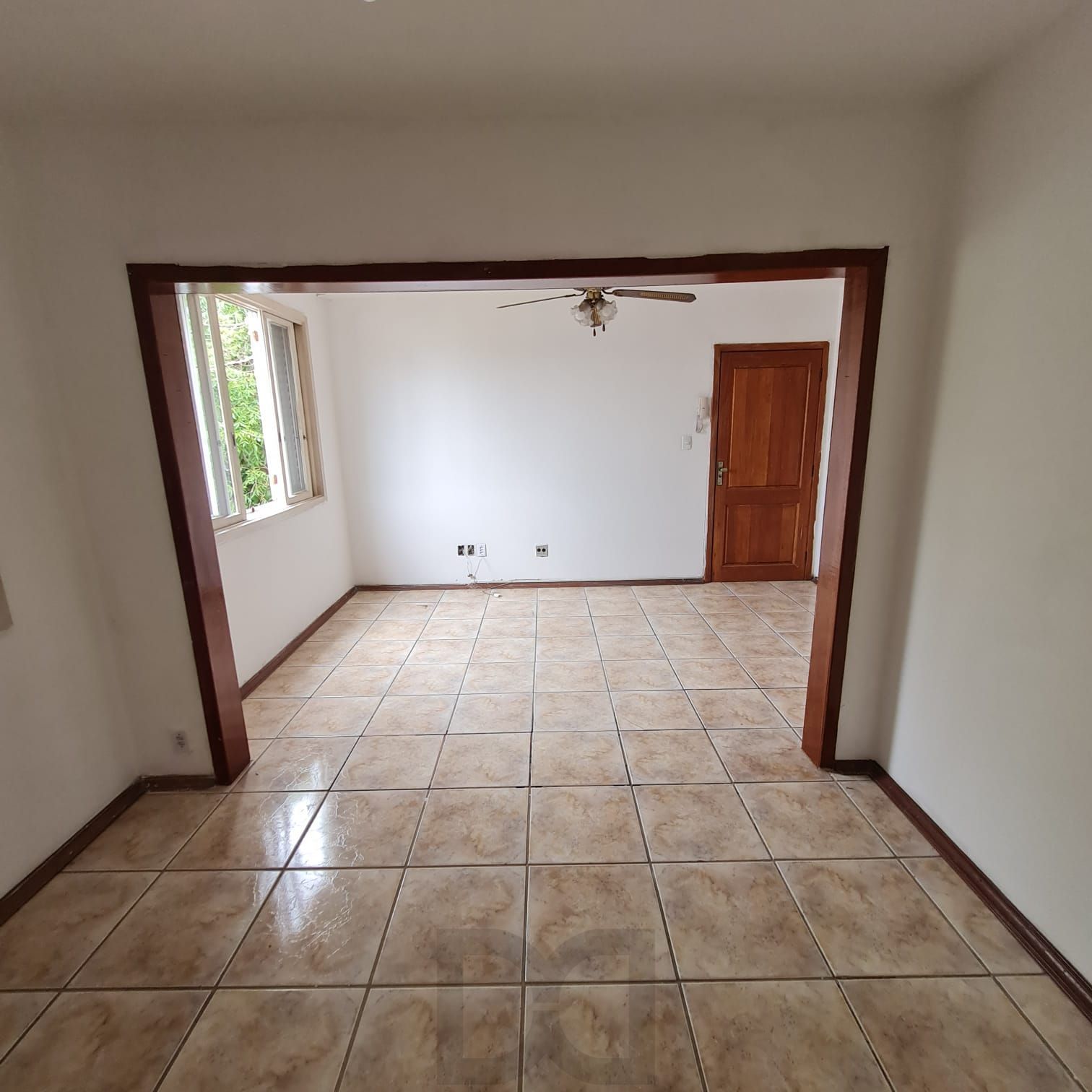 APTO 2 DORMITÓRIOS COM DEPENDÊNCIA EMPREGADA — foto 9